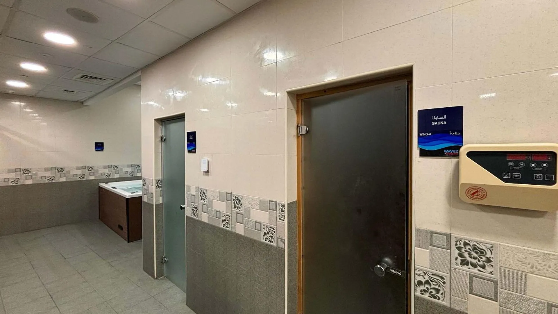 Frank Porter - Wavez Residence Dubai Emirati Arabi Uniti