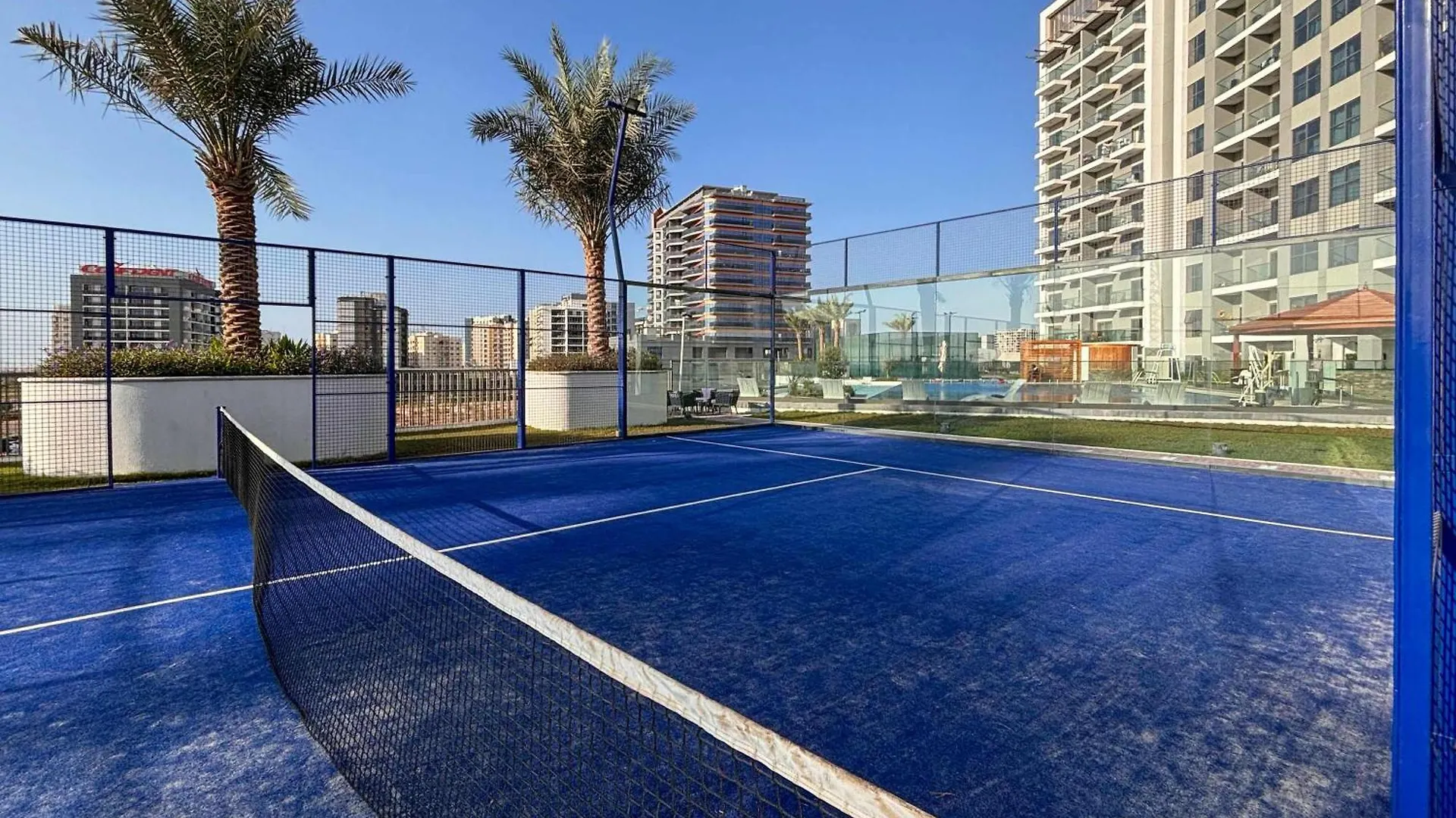 Frank Porter - Wavez Residence Dubai Apartment